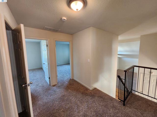 18775 E Cavendish Dr, Castro Valley, CA 94552