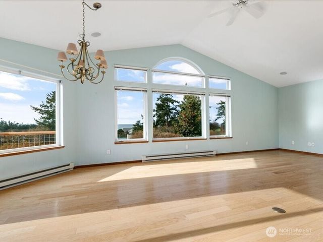 670 El Prado Avenue, Coupeville, WA 98239