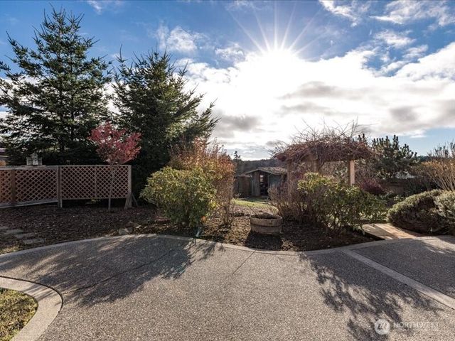 670 El Prado Avenue, Coupeville, WA 98239