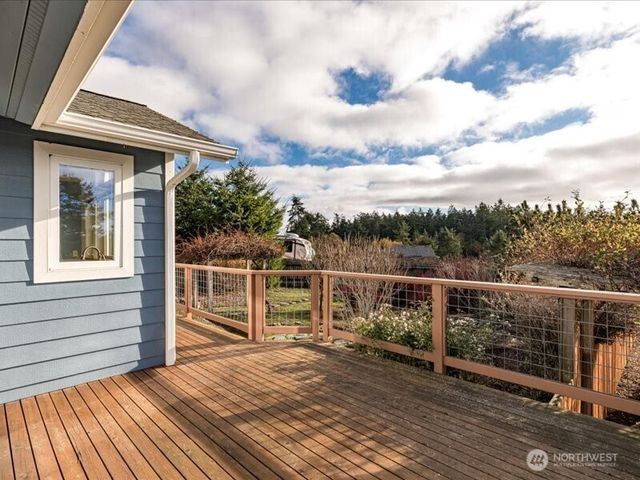 670 El Prado Avenue, Coupeville, WA 98239