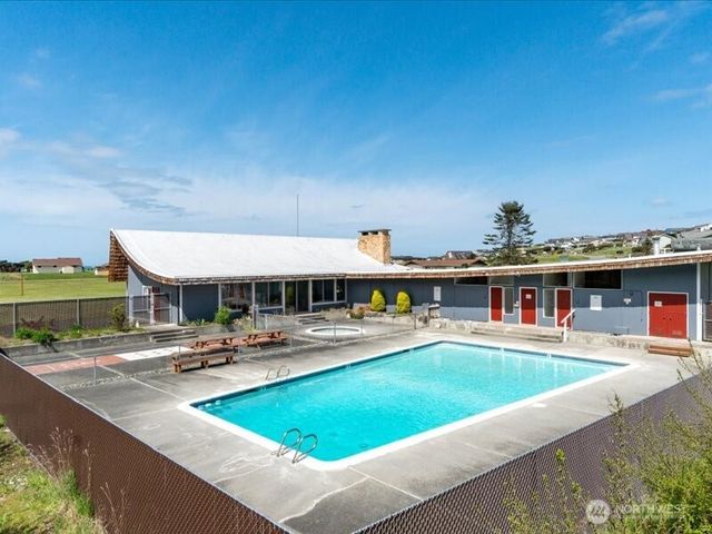 670 El Prado Avenue, Coupeville, WA 98239