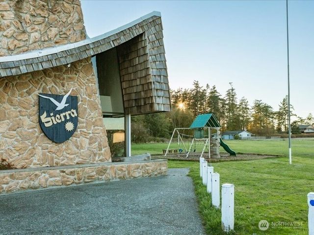 670 El Prado Avenue, Coupeville, WA 98239