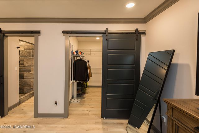 11565 COUNTY ROAD 385, Holts Summit, MO 65043