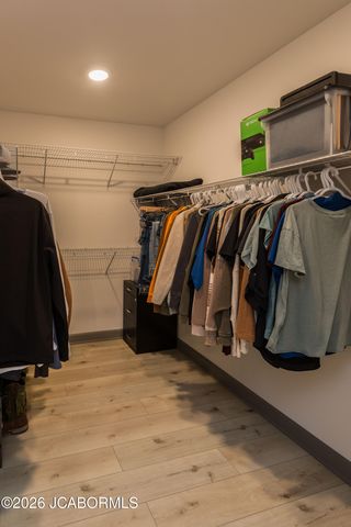 11565 COUNTY ROAD 385, Holts Summit, MO 65043