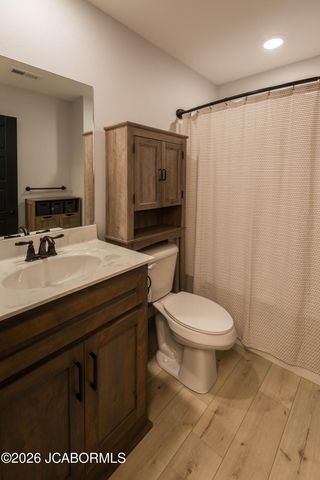 11565 COUNTY ROAD 385, Holts Summit, MO 65043