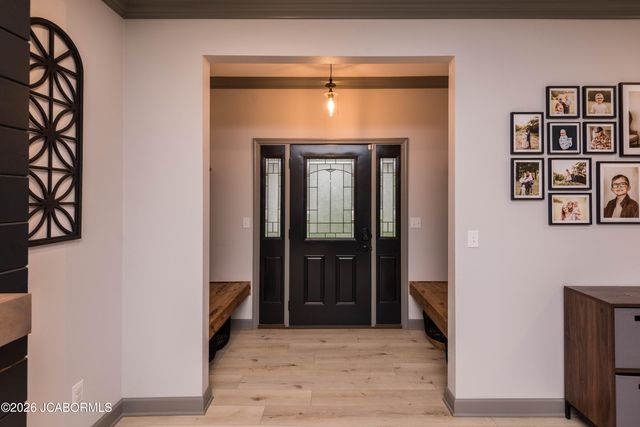 11565 COUNTY ROAD 385, Holts Summit, MO 65043