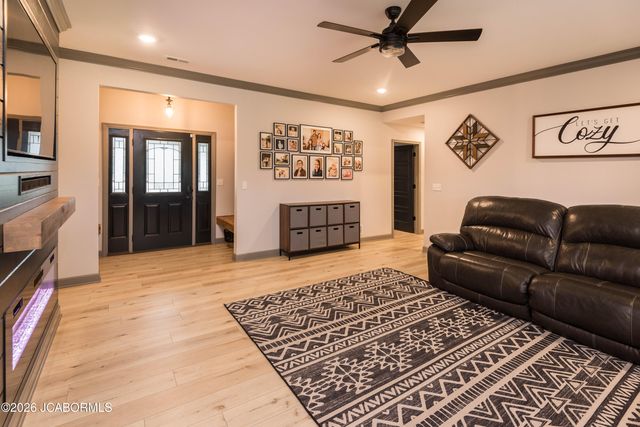 11565 COUNTY ROAD 385, Holts Summit, MO 65043