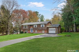 3 Daniels Drive, Danbury, CT 06811