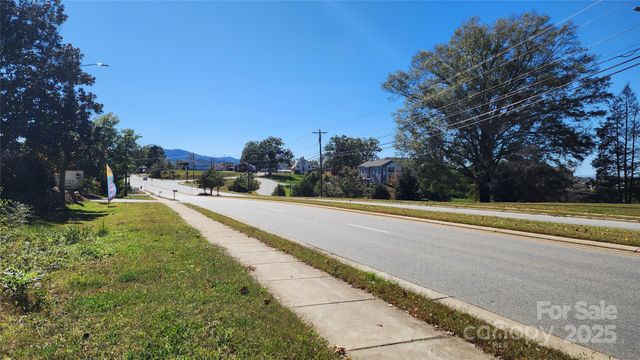 303 Old Nc 18 Highway, Morganton, NC 28655