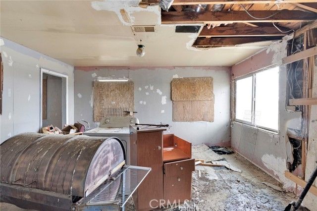 18227 E Avenue Q, Palmdale, CA 93591