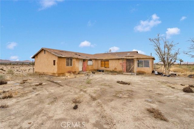 18227 E Avenue Q, Palmdale, CA 93591