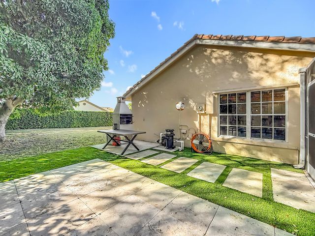 450 NW 53rd Street, Boca Raton, FL 33487