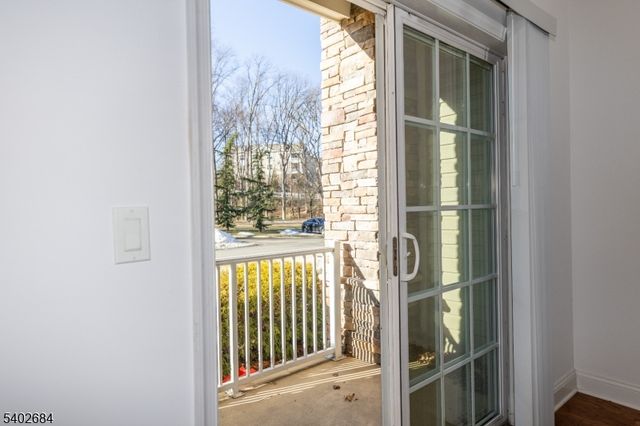 7113 Polk Dr, Rockaway Twp., NJ 07885