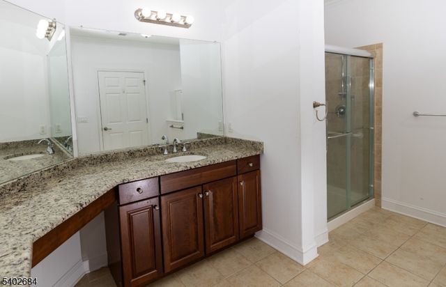 7113 Polk Dr, Rockaway Twp., NJ 07885