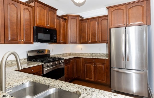 7113 Polk Dr, Rockaway Twp., NJ 07885