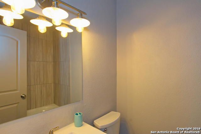 7274 Montgomery Dr, San Antonio, TX 78239