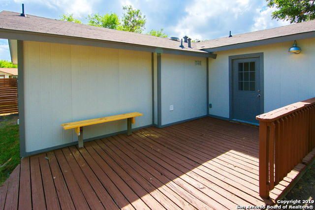 7274 Montgomery Dr, San Antonio, TX 78239