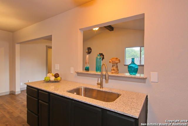 7274 Montgomery Dr, San Antonio, TX 78239