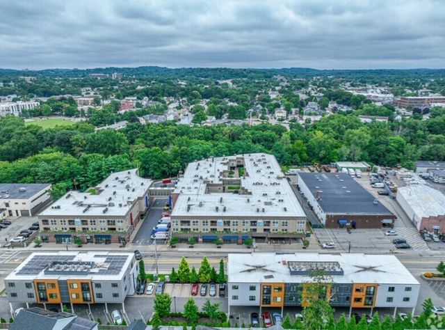 350 Pleasant St 242, Watertown, MA 02472