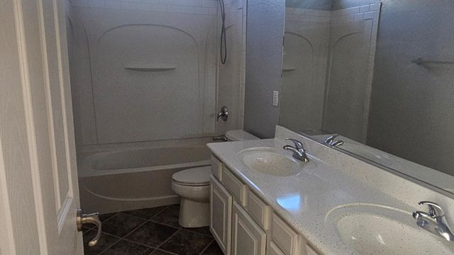 2224 W Harwell Road, Phoenix, AZ 85041