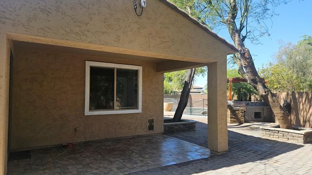2224 W Harwell Road, Phoenix, AZ 85041