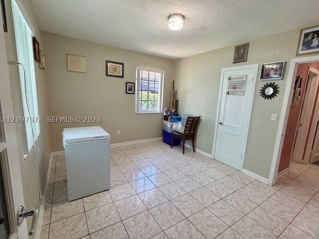 4450 SW 2nd St, Miami, FL 33134