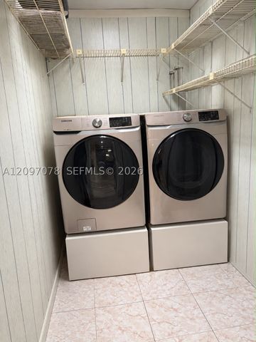 4450 SW 2nd St, Miami, FL 33134