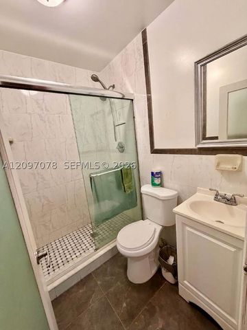 4450 SW 2nd St, Miami, FL 33134