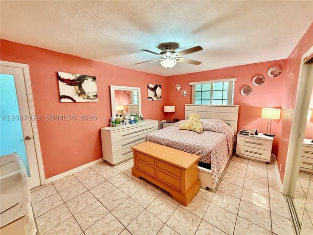 4450 SW 2nd St, Miami, FL 33134