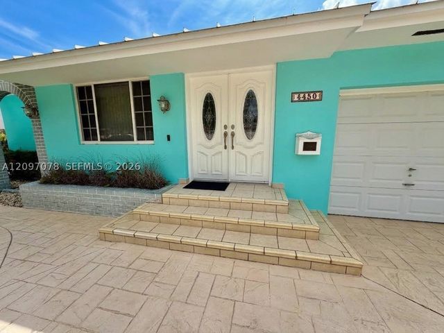 4450 SW 2nd St, Miami, FL 33134