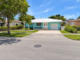 4450 SW 2nd St, Miami, FL 33134