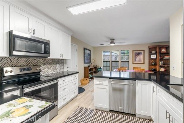 12025 Davis Cup, Bakersfield, CA 93306