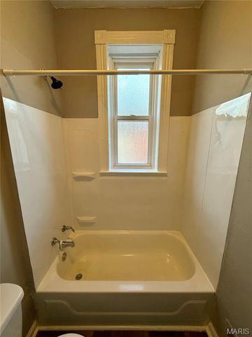 4127 Virginia Avenue, St Louis, MO 63118