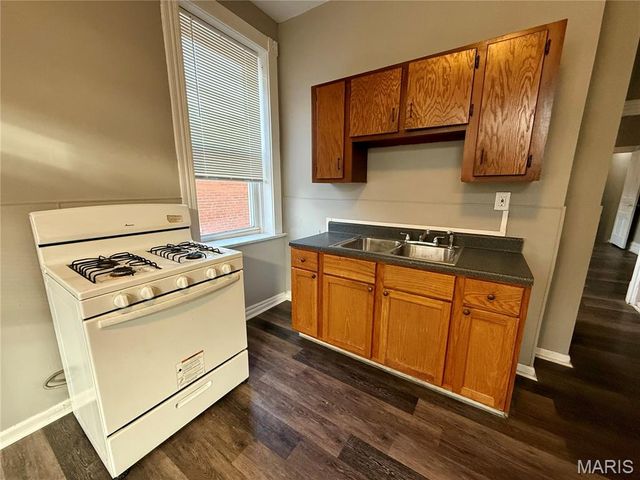 4127 Virginia Avenue, St Louis, MO 63118