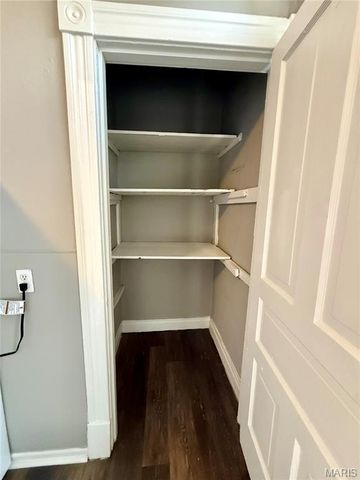 4127 Virginia Avenue, St Louis, MO 63118