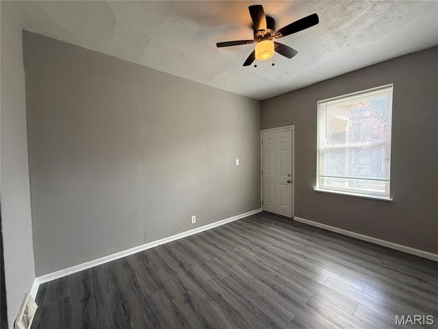 4127 Virginia Avenue, St Louis, MO 63118