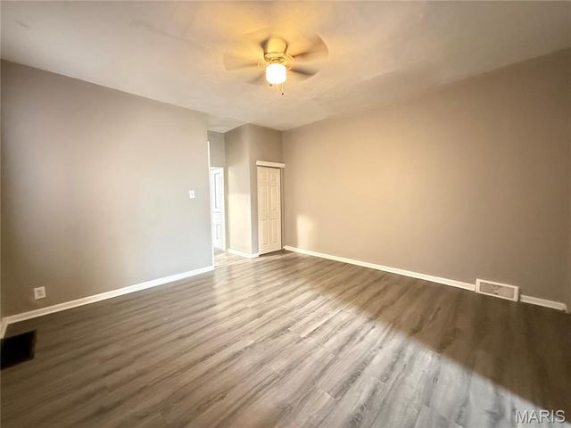 4127 Virginia Avenue, St Louis, MO 63118