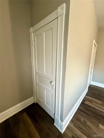 4127 Virginia Avenue, St Louis, MO 63118