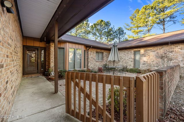 622 Redwood Drive, Southern Pines, NC 28387