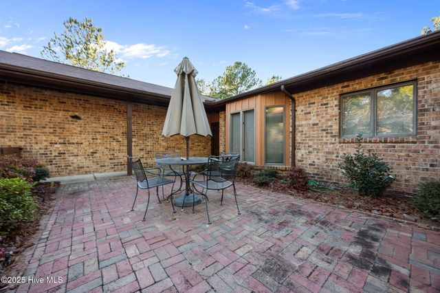 622 Redwood Drive, Southern Pines, NC 28387