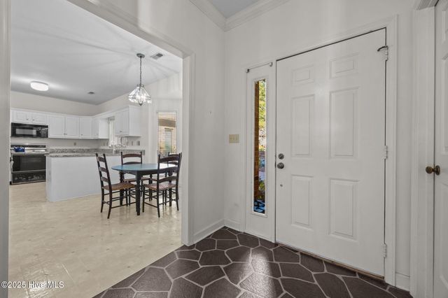 622 Redwood Drive, Southern Pines, NC 28387