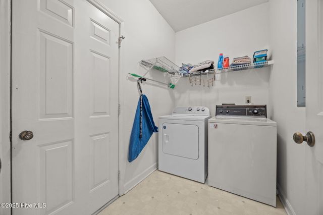 622 Redwood Drive, Southern Pines, NC 28387