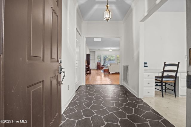 622 Redwood Drive, Southern Pines, NC 28387