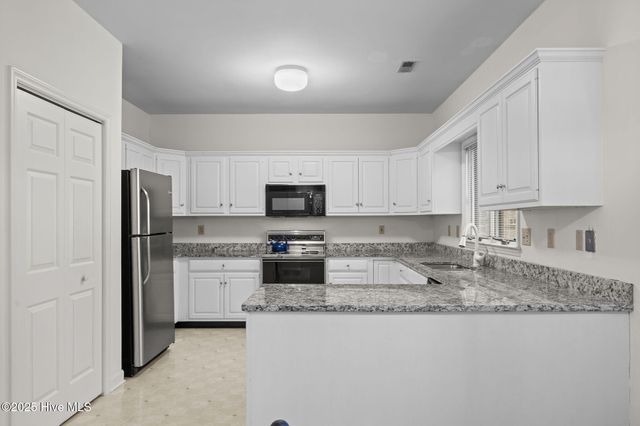 622 Redwood Drive, Southern Pines, NC 28387