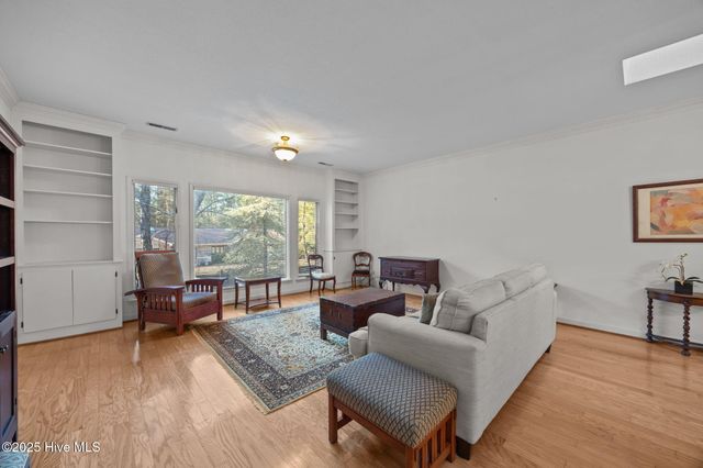 622 Redwood Drive, Southern Pines, NC 28387