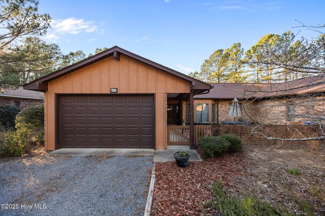 622 Redwood Drive, Southern Pines, NC 28387