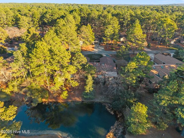 622 Redwood Drive, Southern Pines, NC 28387