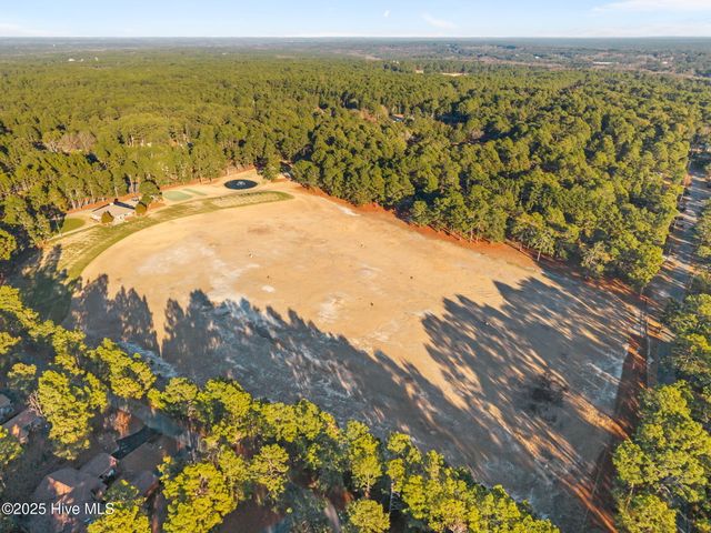 622 Redwood Drive, Southern Pines, NC 28387