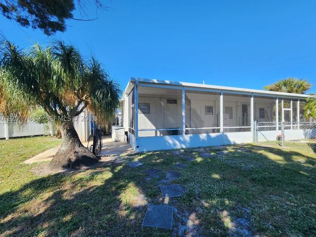 4222 Hibiscus Cir House, West Palm Beach, FL 33409