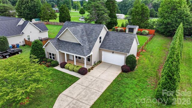 990 Russell Ridge Drive, Catawba, NC 28609